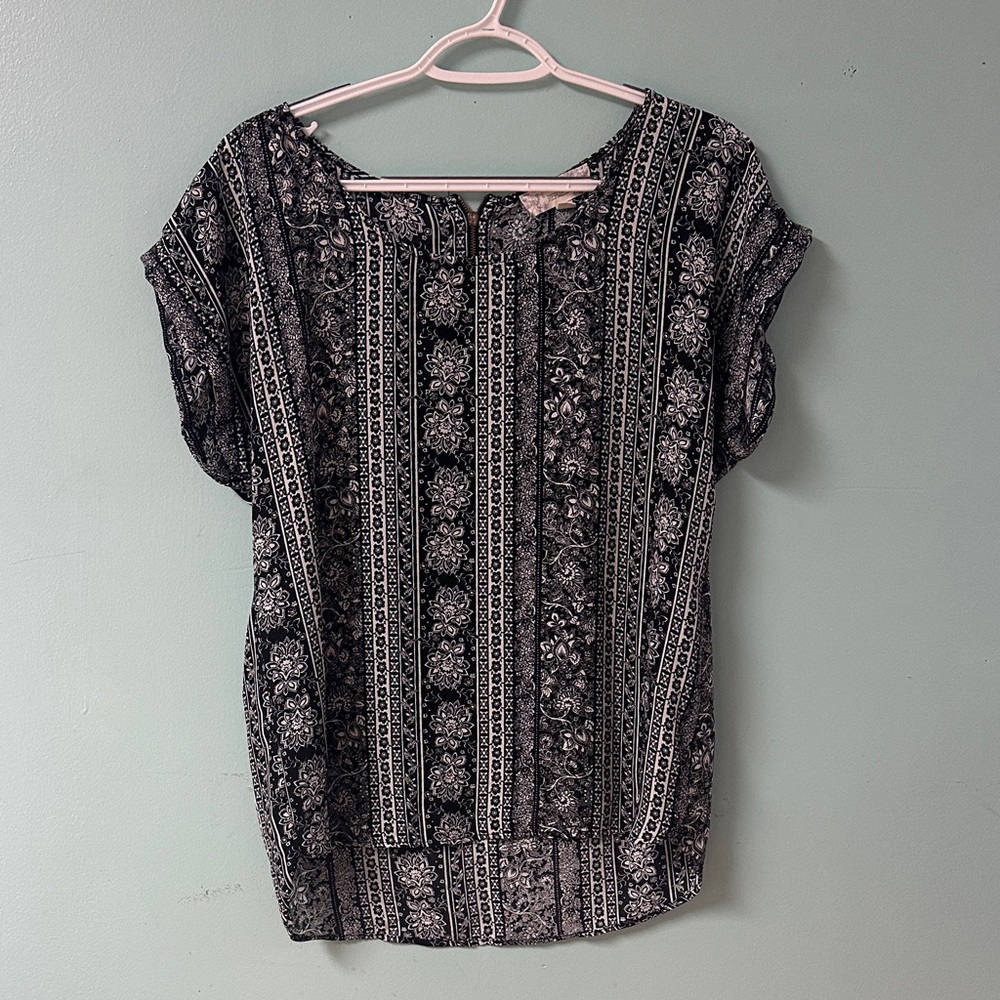 Black and White Floral Top